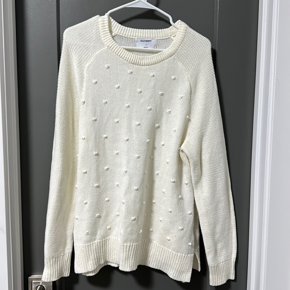 White Old Navy sweater - Picture 1 of 5